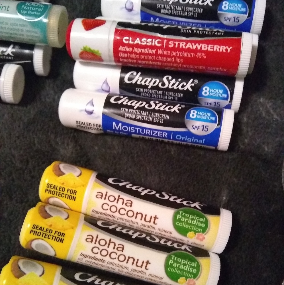 Brand New 41 Piece Lip & Hair Care Bundle - Picture 2 of 8